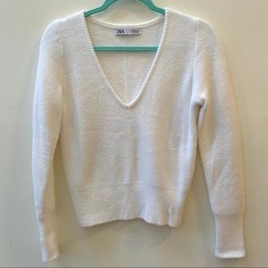 Zara White Fuzzy V Neck Sweater